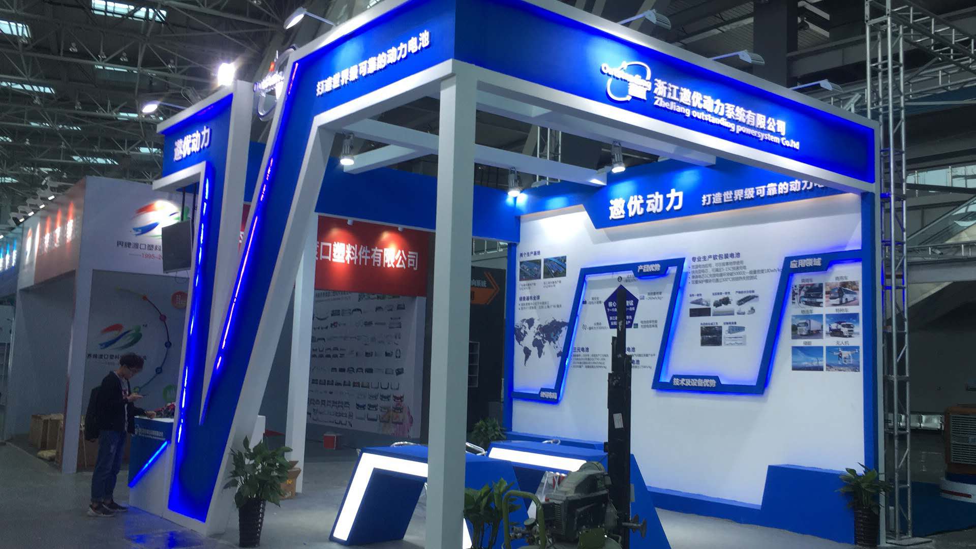 南寧木質展位制作，特裝展臺搭建哪家實惠？
